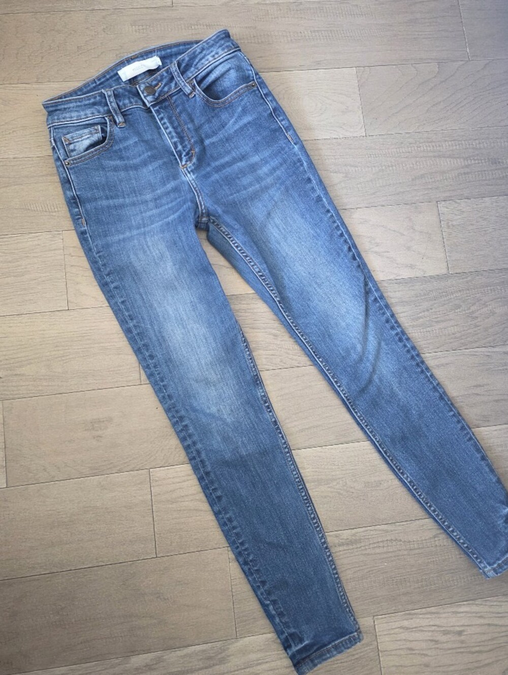 Hidden Skinny Jeans Size 26